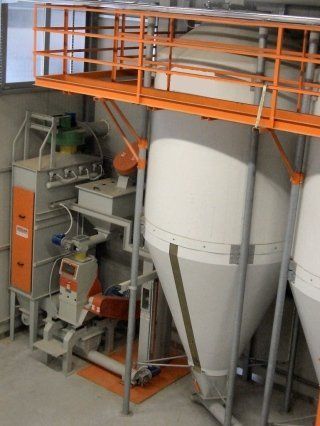 Particolare silos
