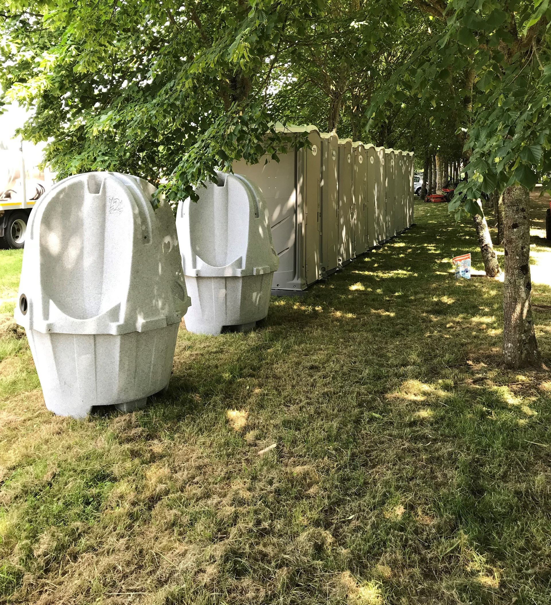 4-station urinal