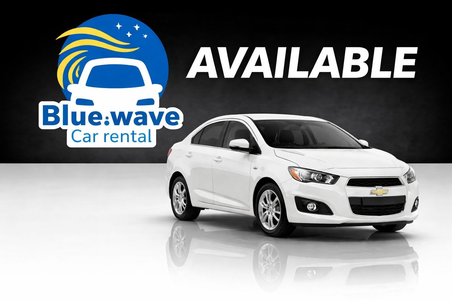 Een witte Chevrolet sedan op een grijze achtergrond, met het logo van autoverhuur Blue Wave en het woord 