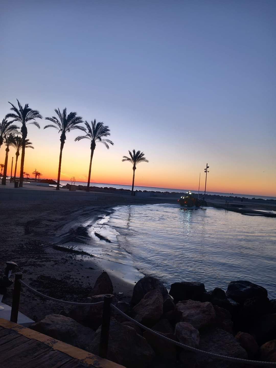 torrevieja playa de la mata casa del ancla aquopolis parque del molino parque aromático zenia boulevar habaneras centro comercial