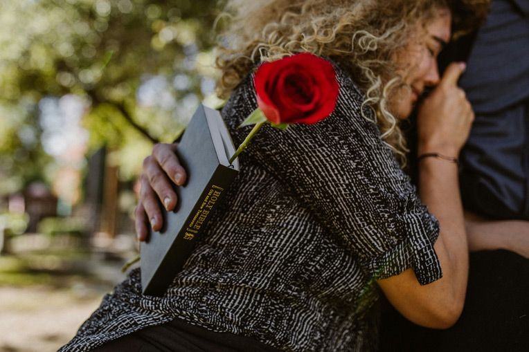 woman grieving funeral homes Warner Robins, GA