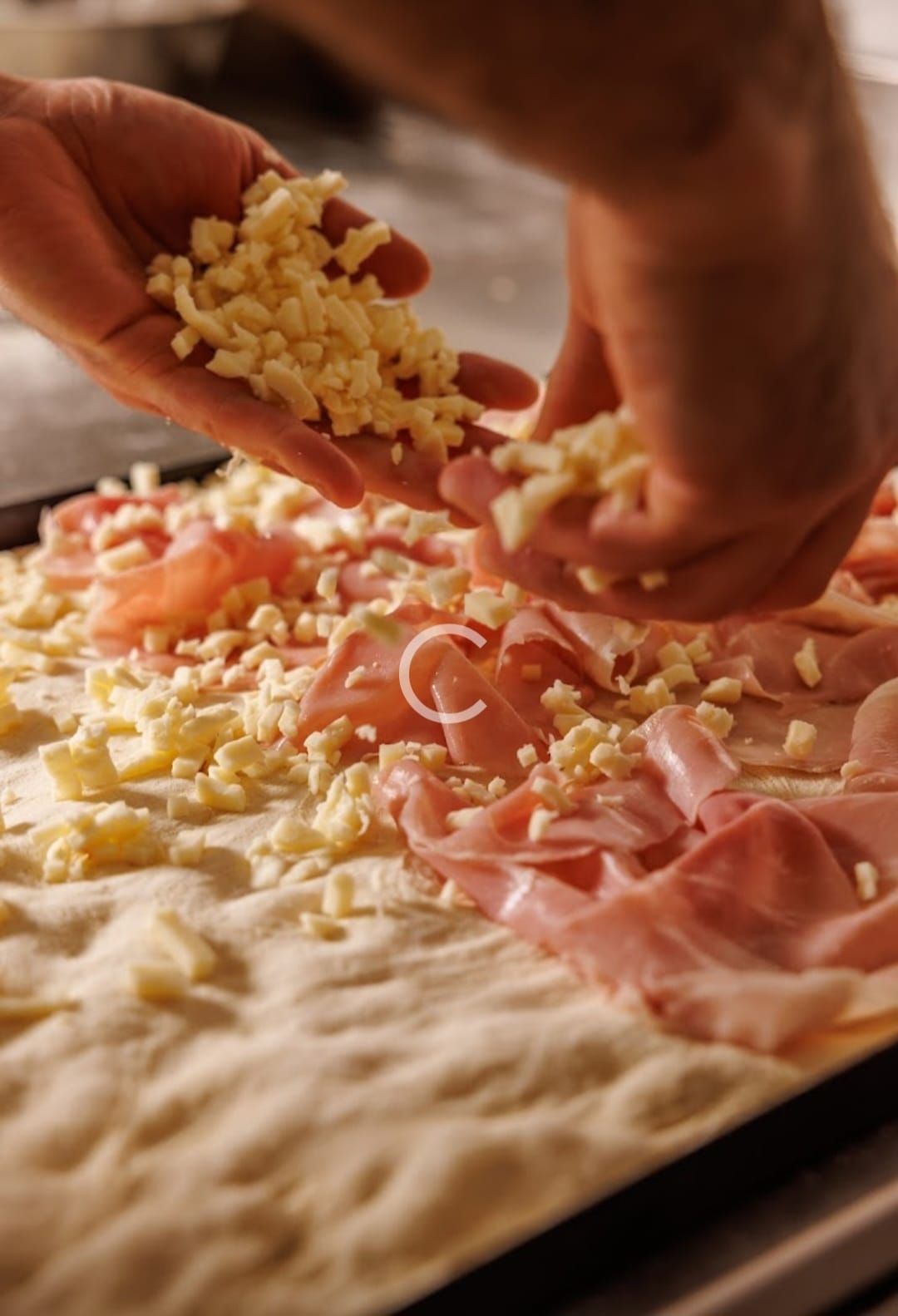 pizza mortadella