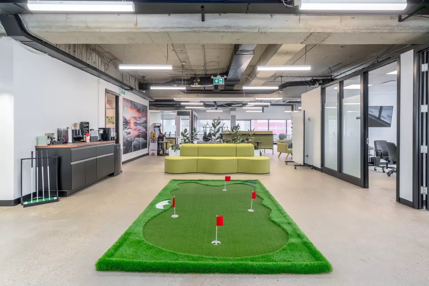 coworking space edmonton | shared office space edmonton Alerta,Canada | The Workup
