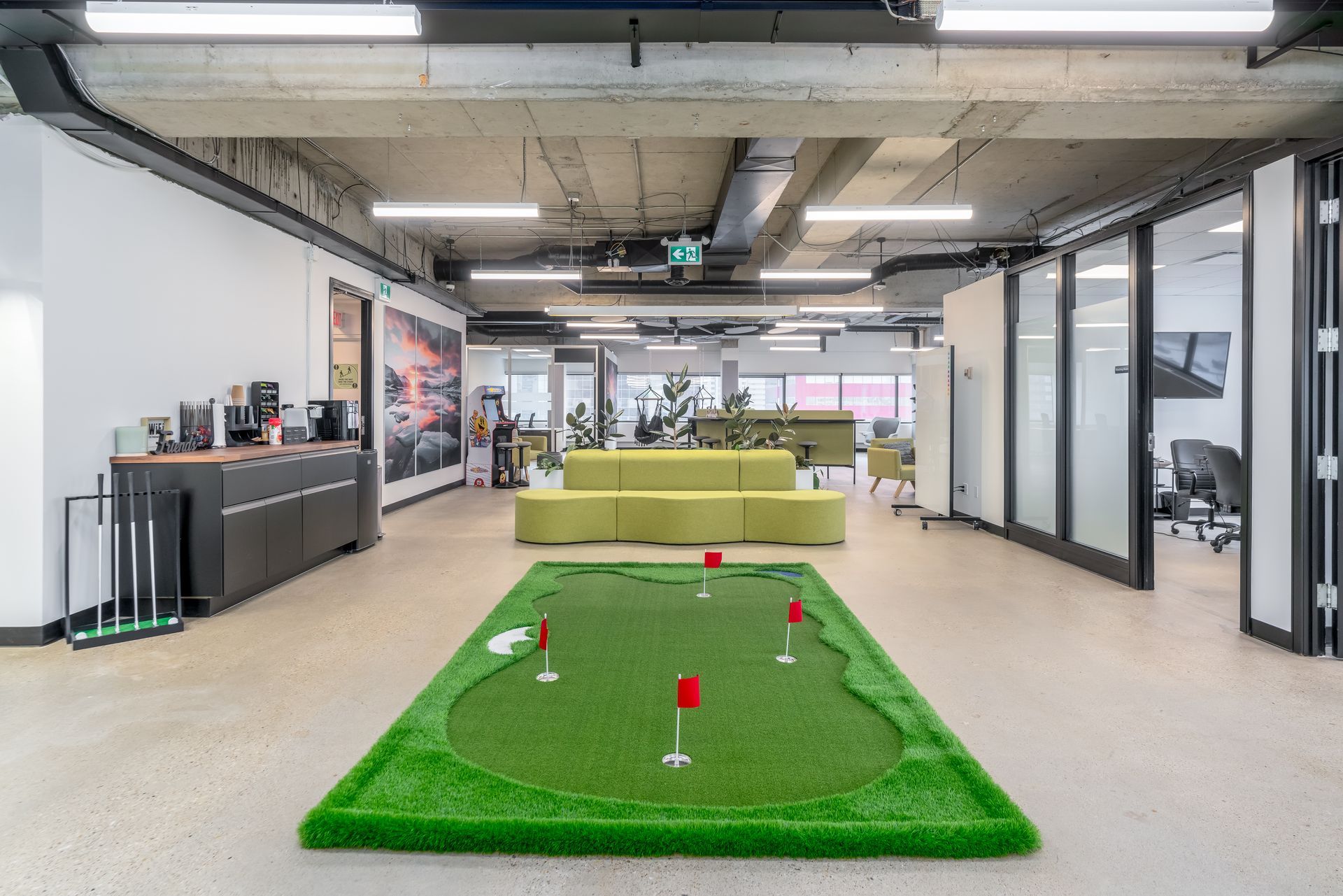 coworking space edmonton | shared office space edmonton Alerta,Canada | The Workup