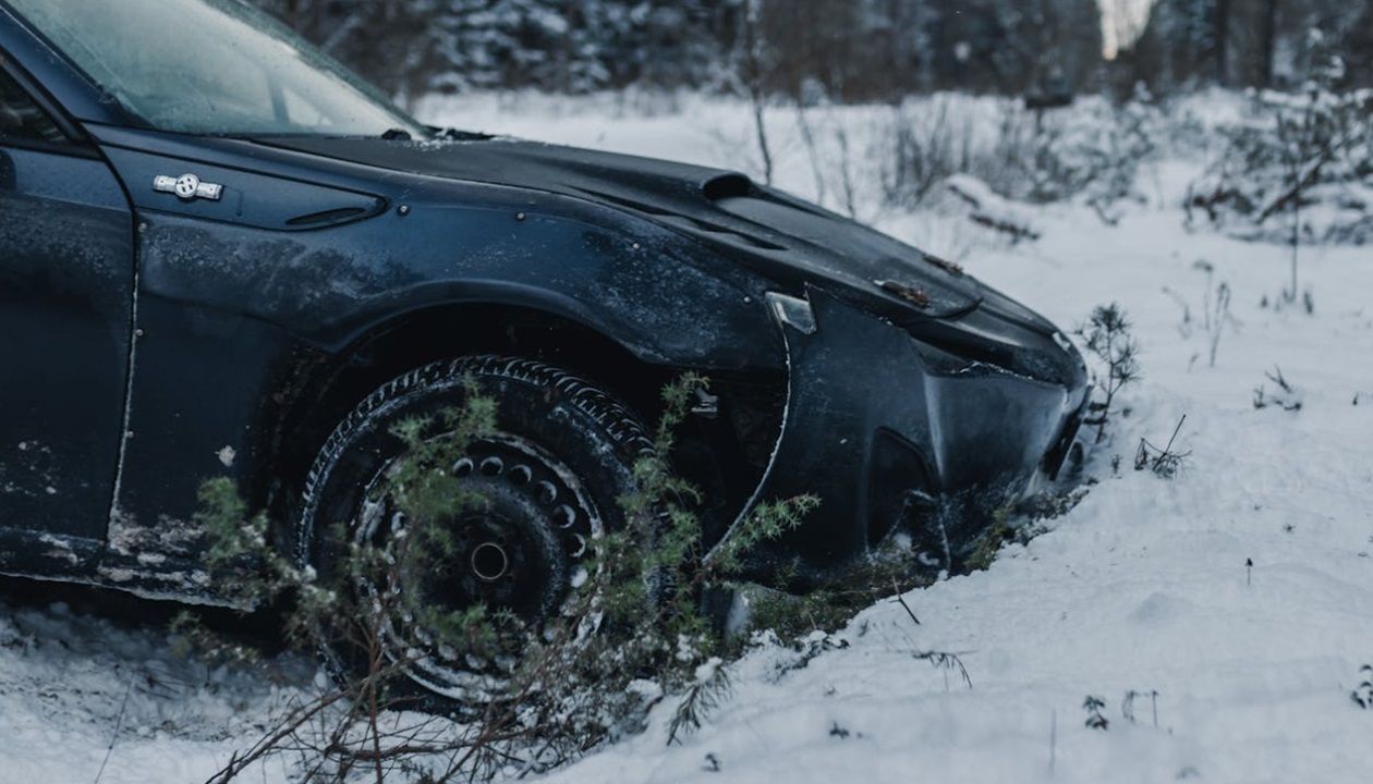Are you in the same situation as this car? Our auto wreckers can help! Car stuck in the snow
