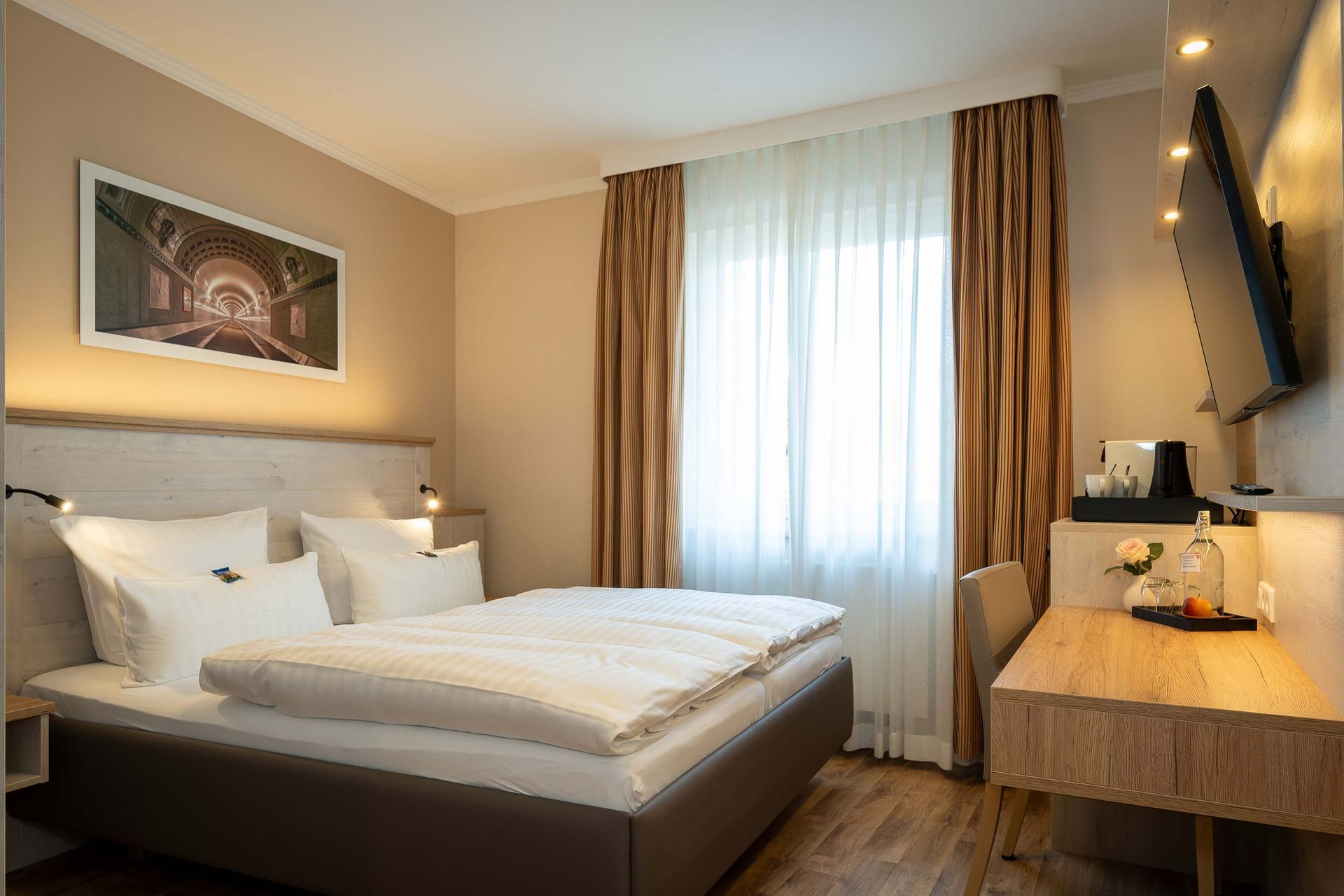 Komfortables Doppelzimmer im Boutique Hotel Rosengarten Hamburg im Alstertal Wellingsbüttel / Poppenbüttel