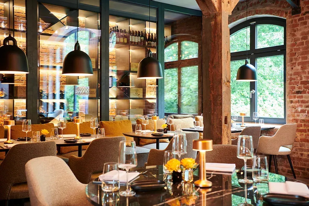 Kulinarisch Genießen direkt gegenüber vom  Boutique Hotel Rosengarten Hamburg im Restaurant NAYA