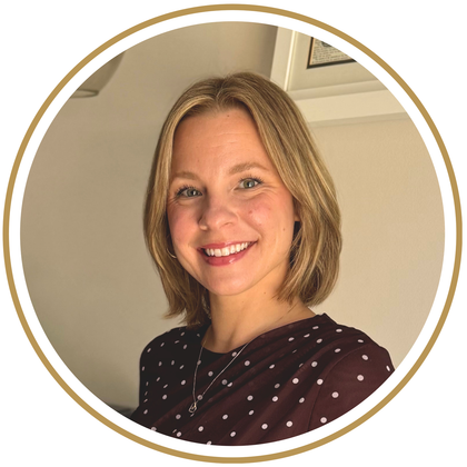 Shayna Swift- Board Certified Audiologist
Description: Smiling woman in a brown polka dot top, framed in a circular profile photo.