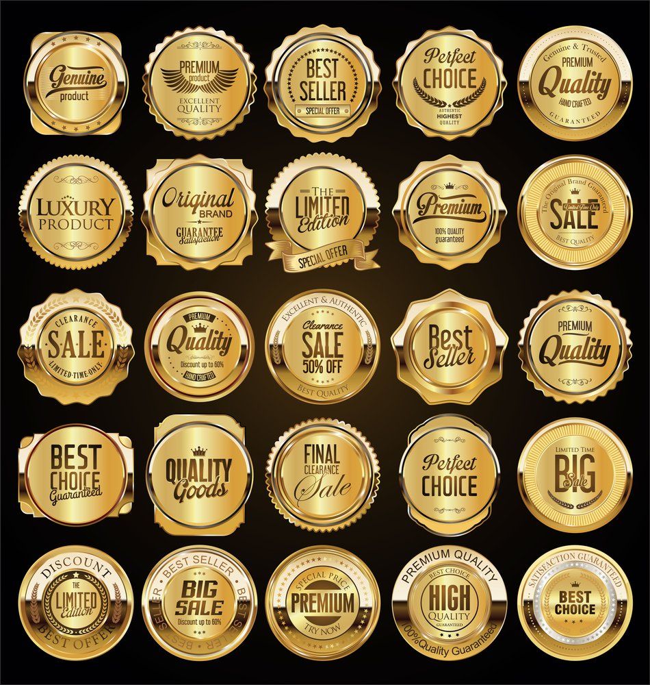 Badges dorés avec inscription, notamment « Meilleure vente », « Qualité » et « Soldes », sur fond noir.
