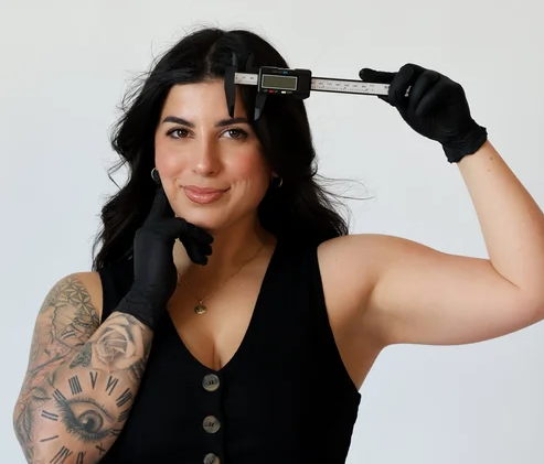 Shauna Nasri of Nasri Aesthetics Brow Artist and permanent makeup expert