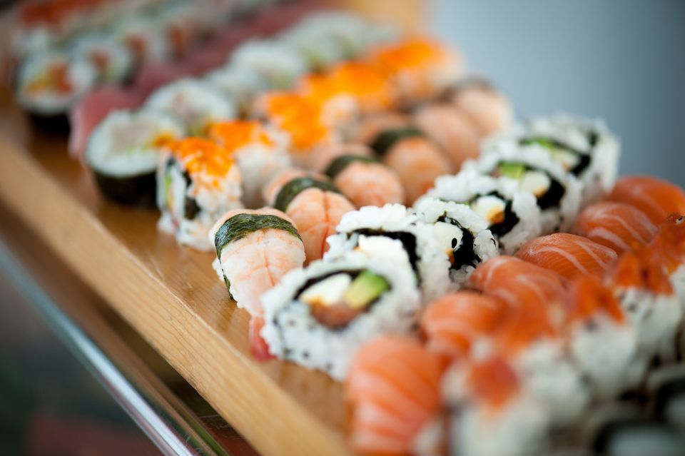 Vassoio misto di sushi