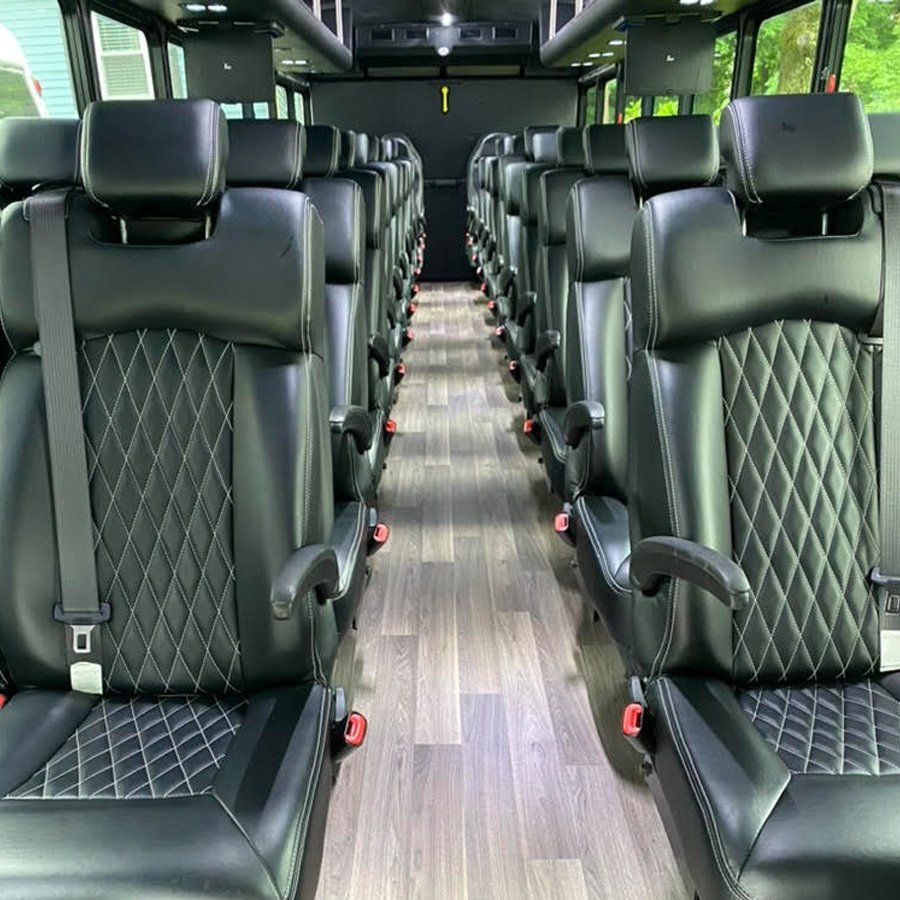 JR_Limo_Car_Service_Mini-Coach_4