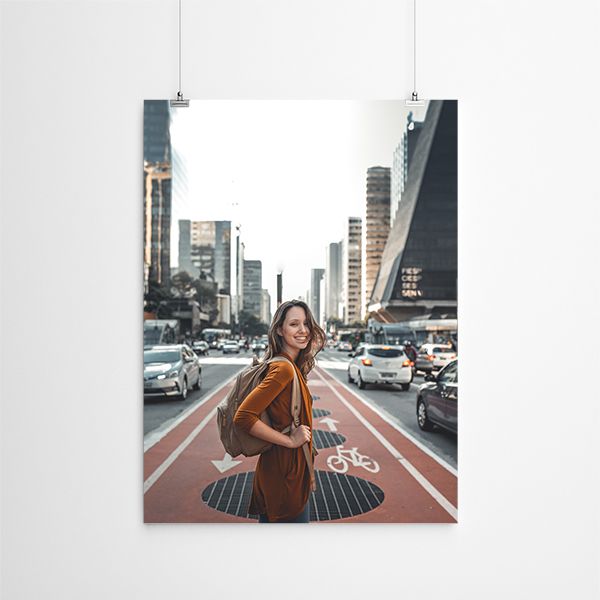POSTERS & COLLAGES