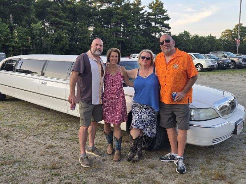 Birthday Limo Rental Salem VIP Limo Service