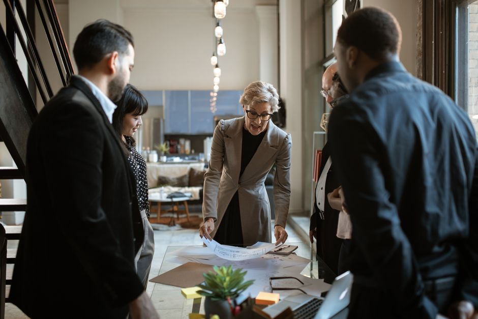 Arizona entrepreneurs comparing LLC and corporation structures