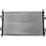 Radiador o condensador de automóvil con aletas de aluminio y soportes de montaje negros.