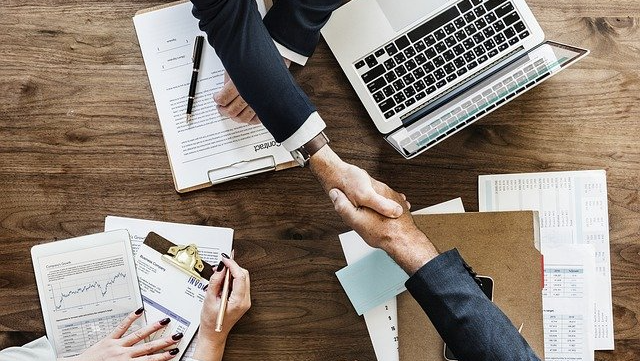 Négociation de partenariats avec les compagnies selon votre corps de métier