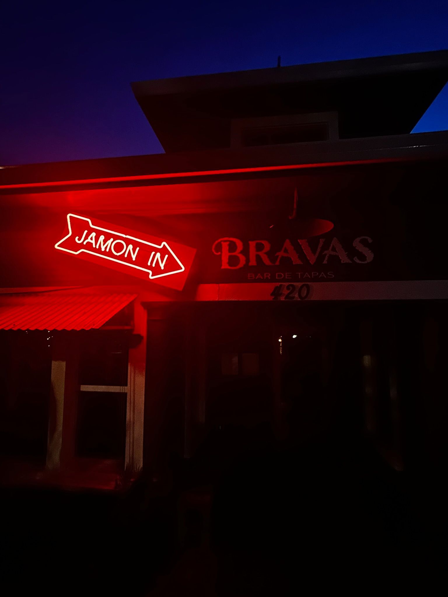 Neon sign 
