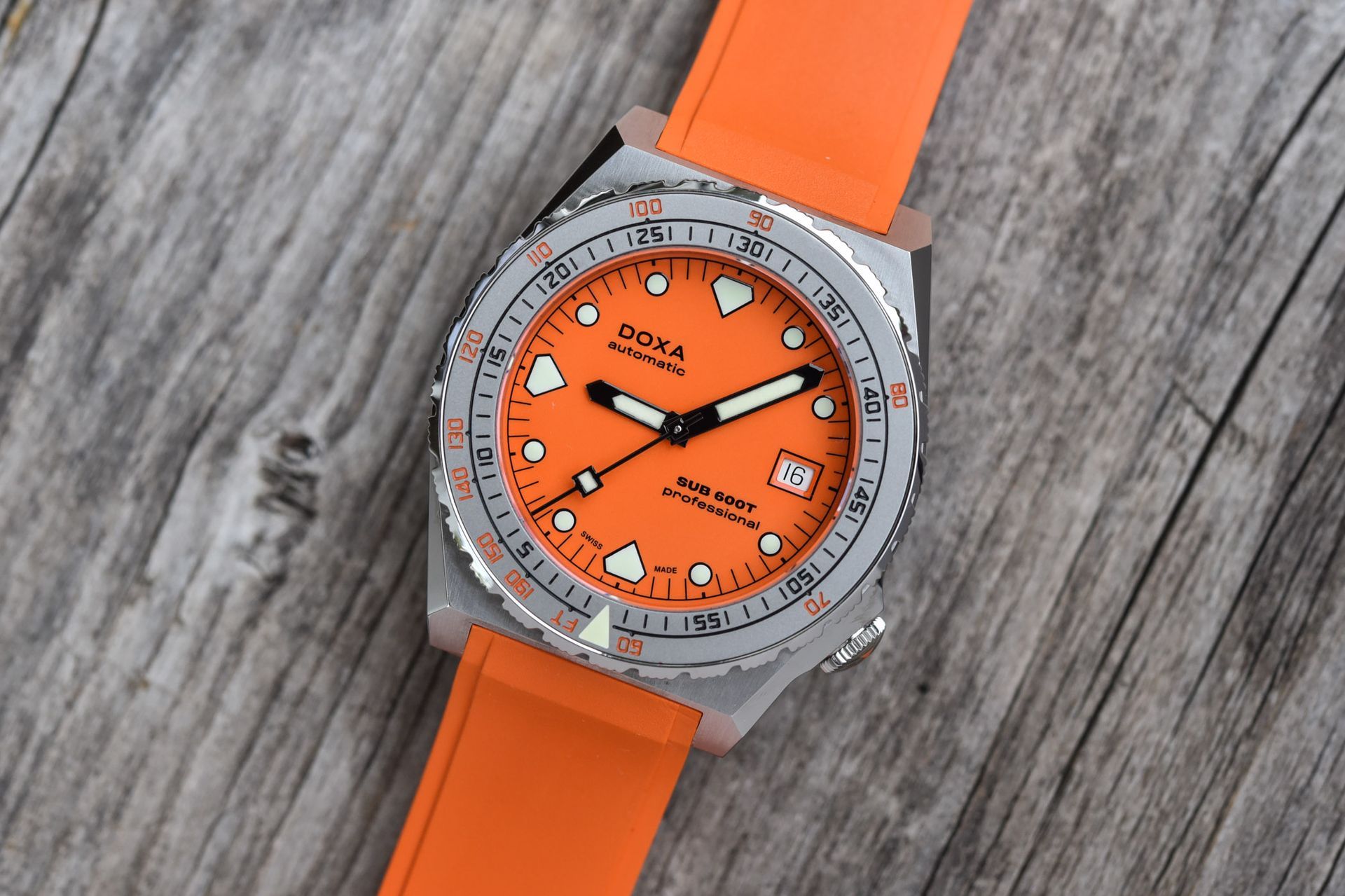 Doxa SUB 600T collection 2021 revival angular case lineup