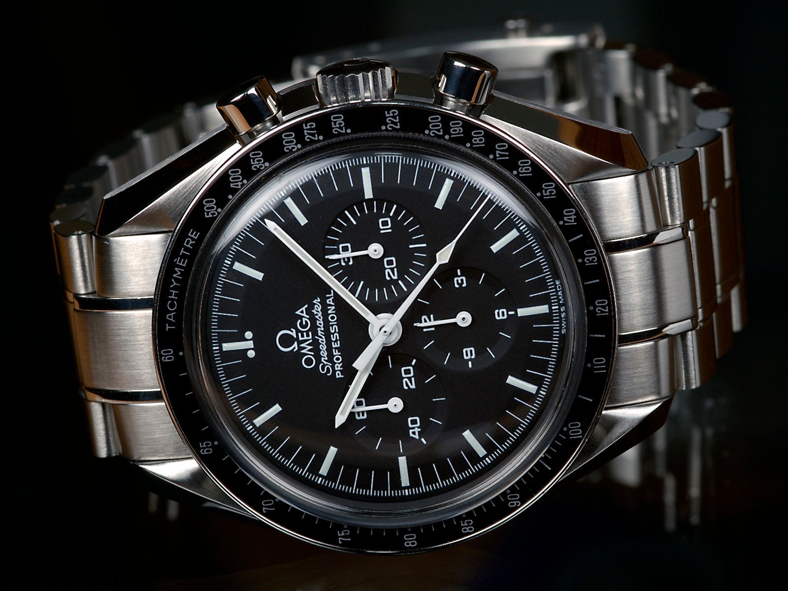 Omega Speedmaster Professional 'Moonwatch' chronograph, front view on steel bracelet