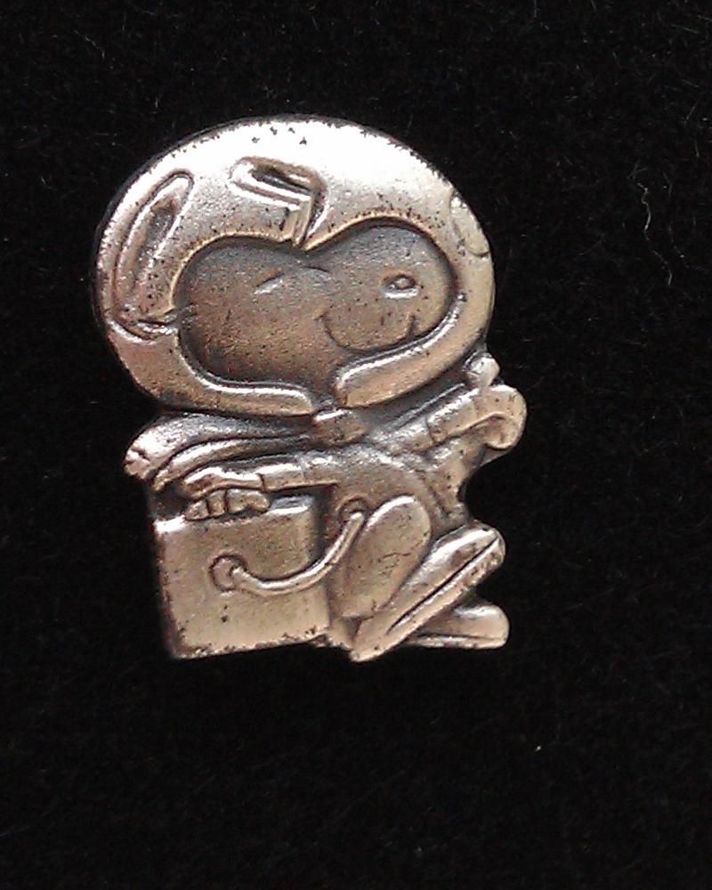 NASA Silver Snoopy Award lapel pin