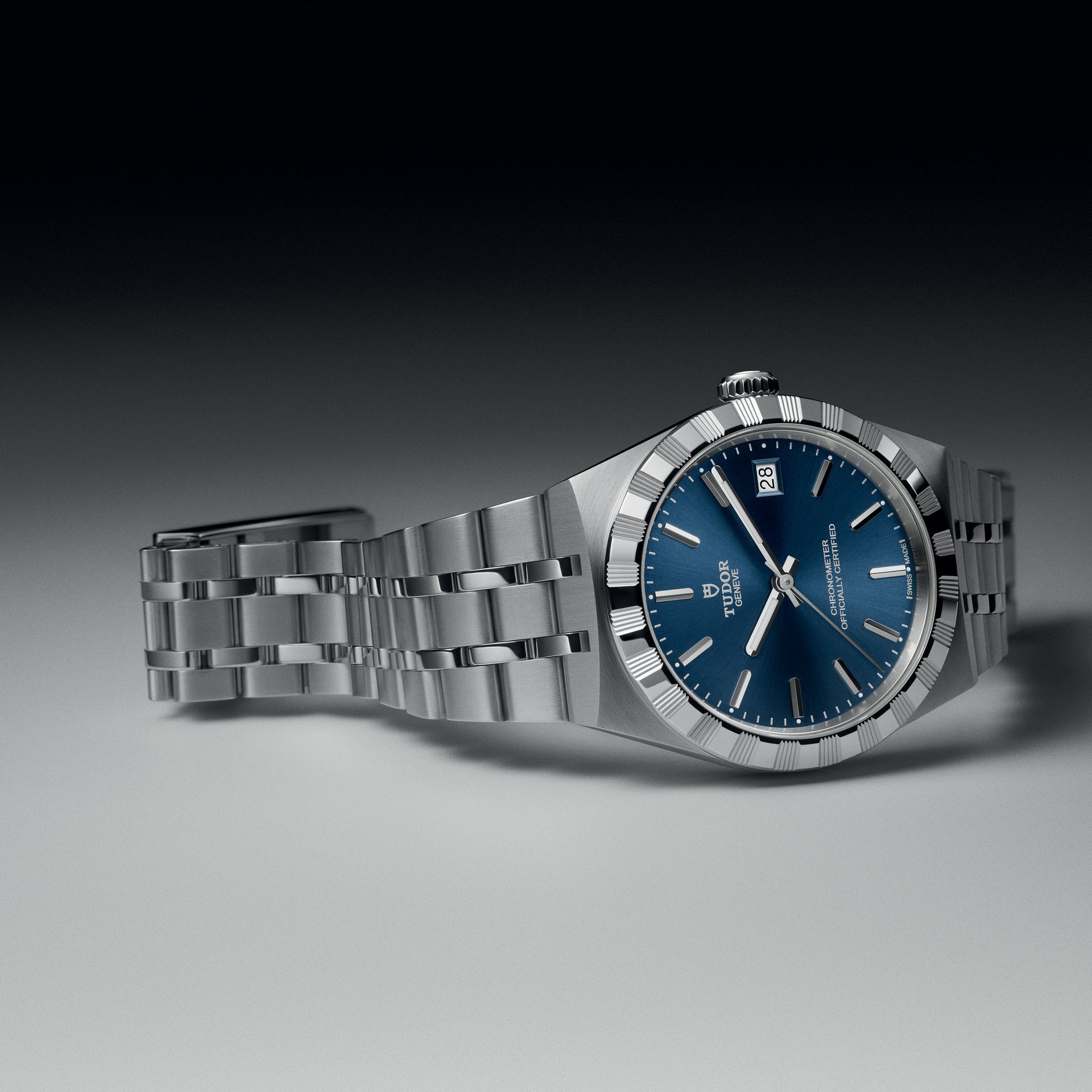 Tudor Royal 2026: In-House MT Manufacture Calibers and New Dial Colors