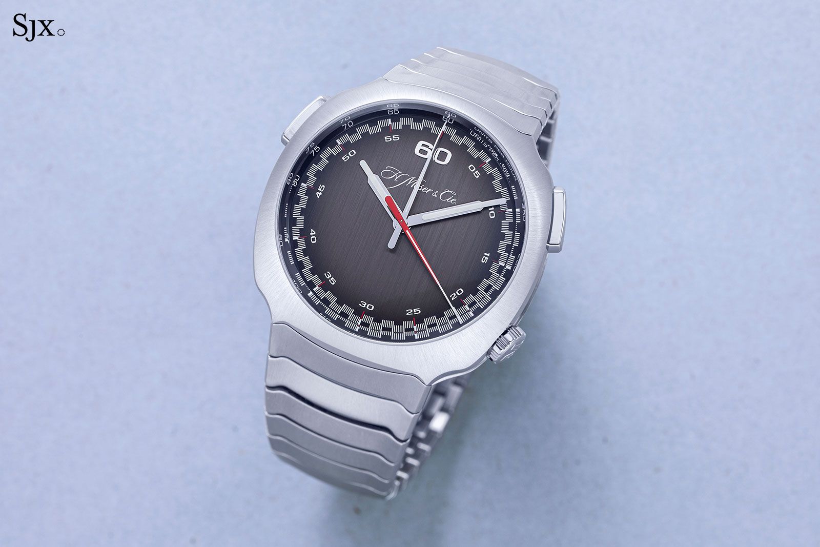 H. Moser Streamliner Flyback Chronograph with integrated steel bracelet and fumé dial