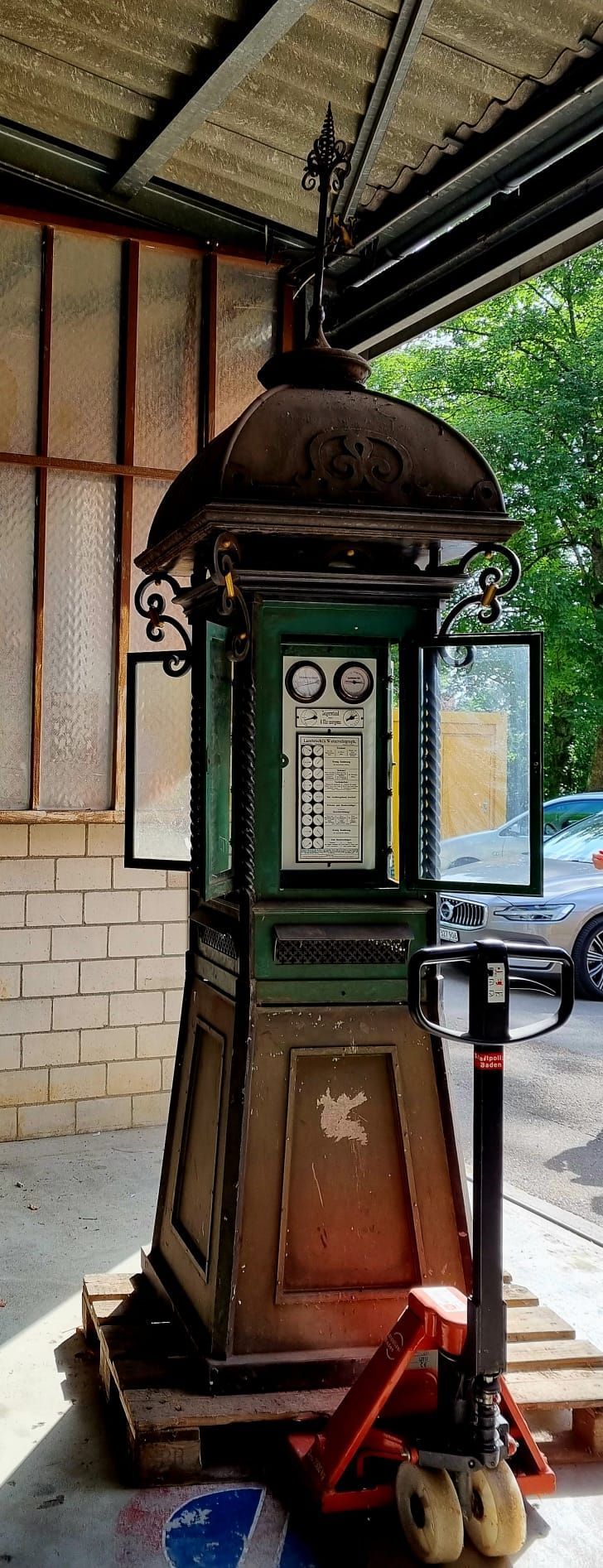 Wetterstation Baden vor der Restauration - Martinaglia Optik AG