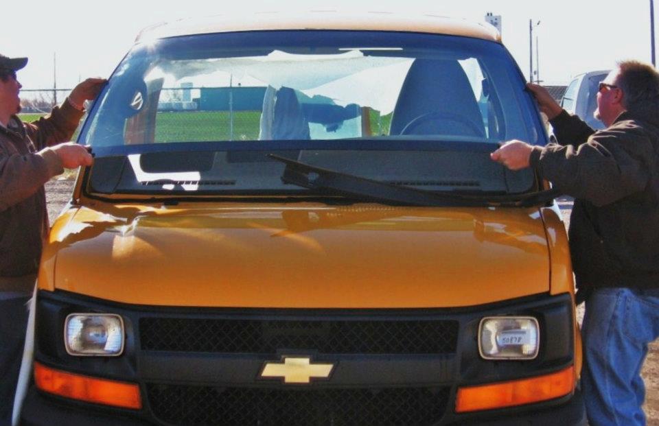 Back Glass of Car — Hutchinson, KS — Mobile Service Auto Glass