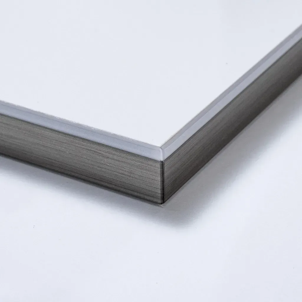 Dual edge mixology finish