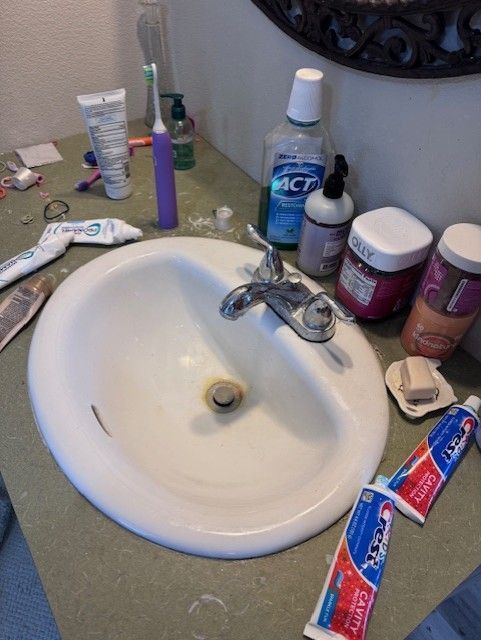 Bathroom - Before