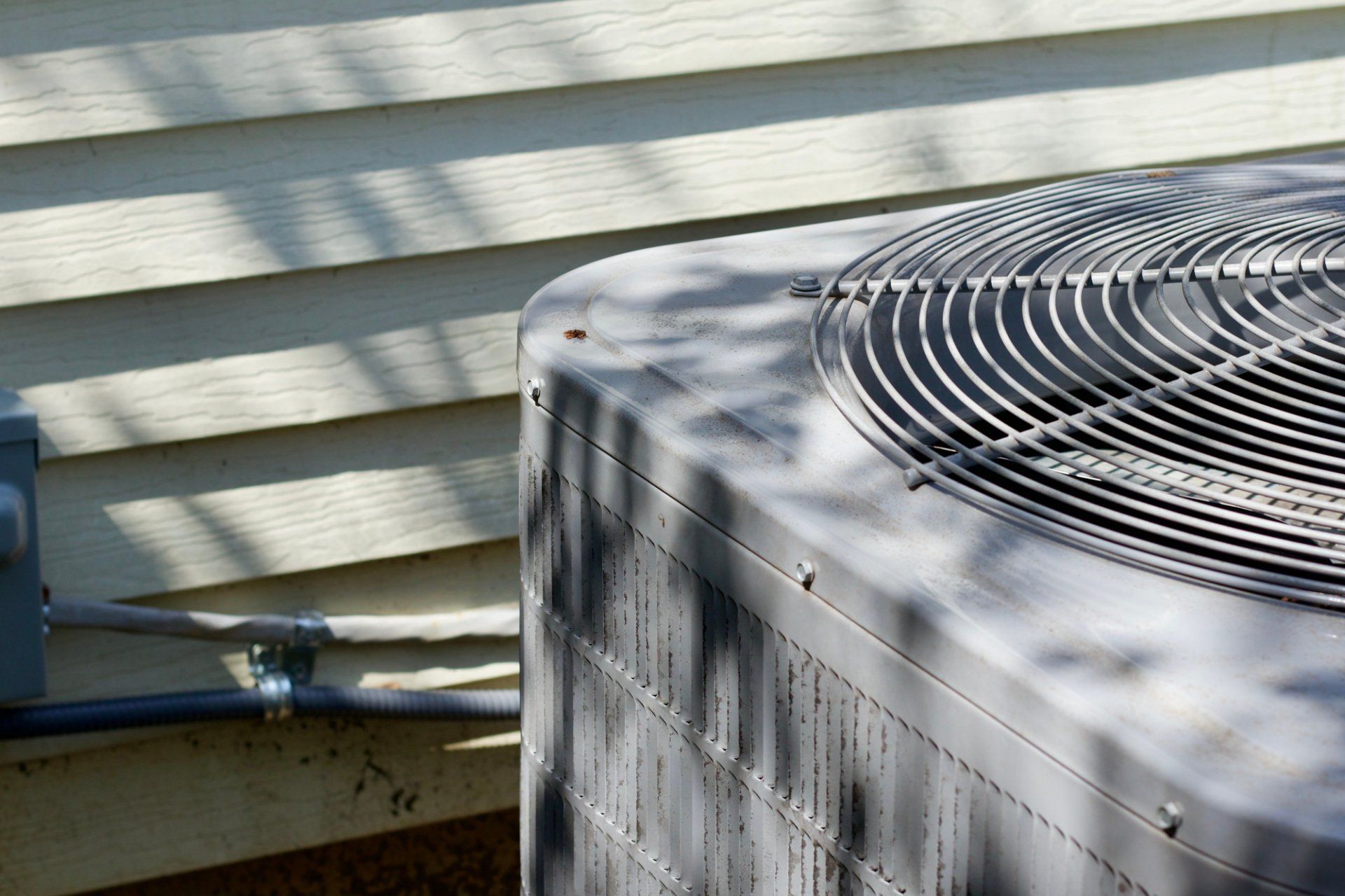 For Quality Maintenance on Your Mid-Missouri Outdoor AC Unit, There’s Controlled Heating & Cooling.