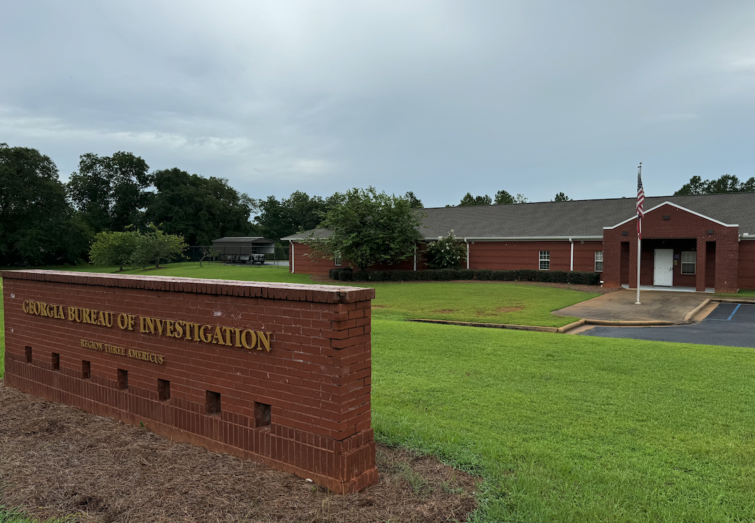 Professional residential landscaping in Americus, GA with fresh sod and mulch