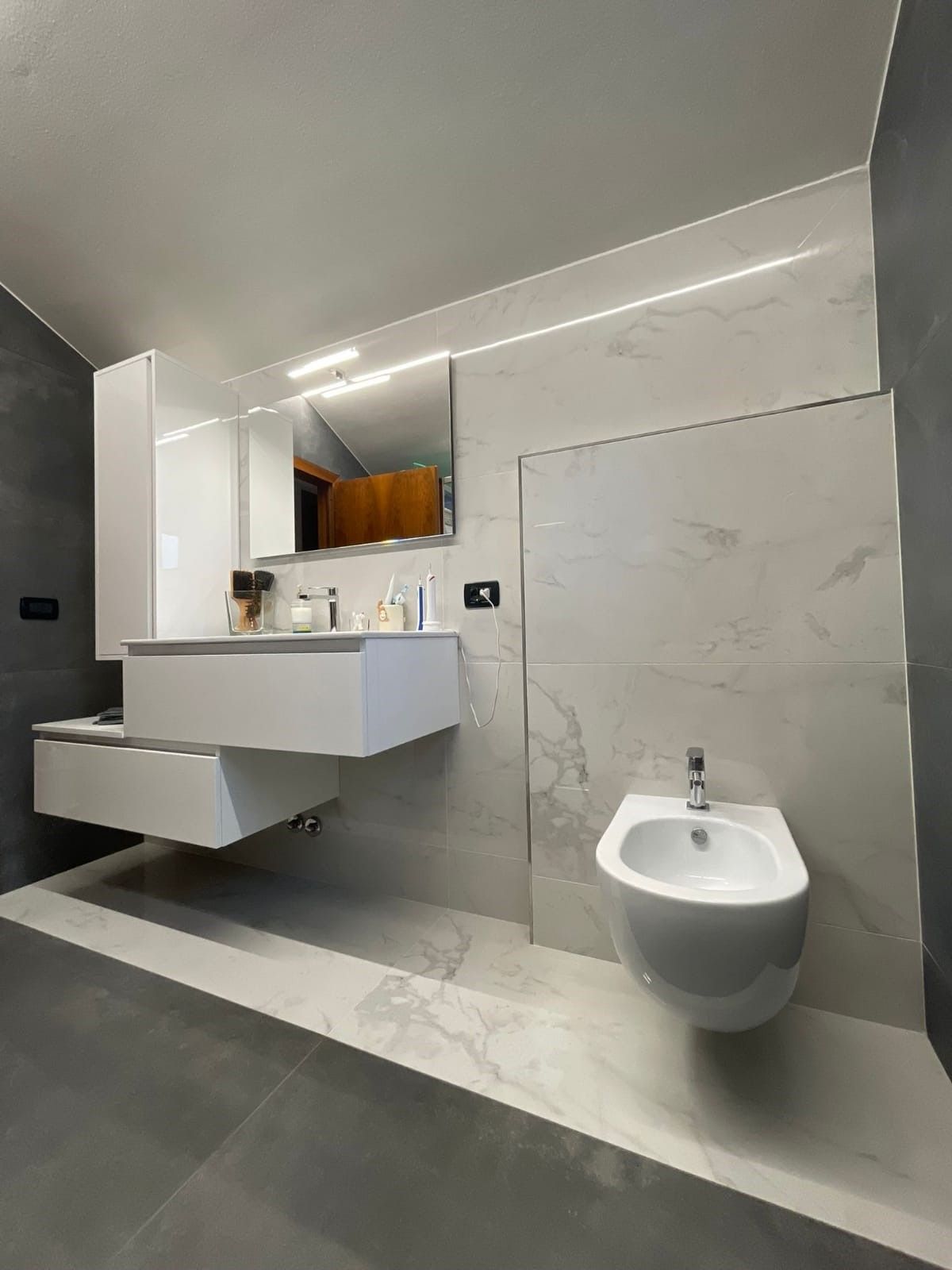 RISTRUTTURAZIONE BAGNI
