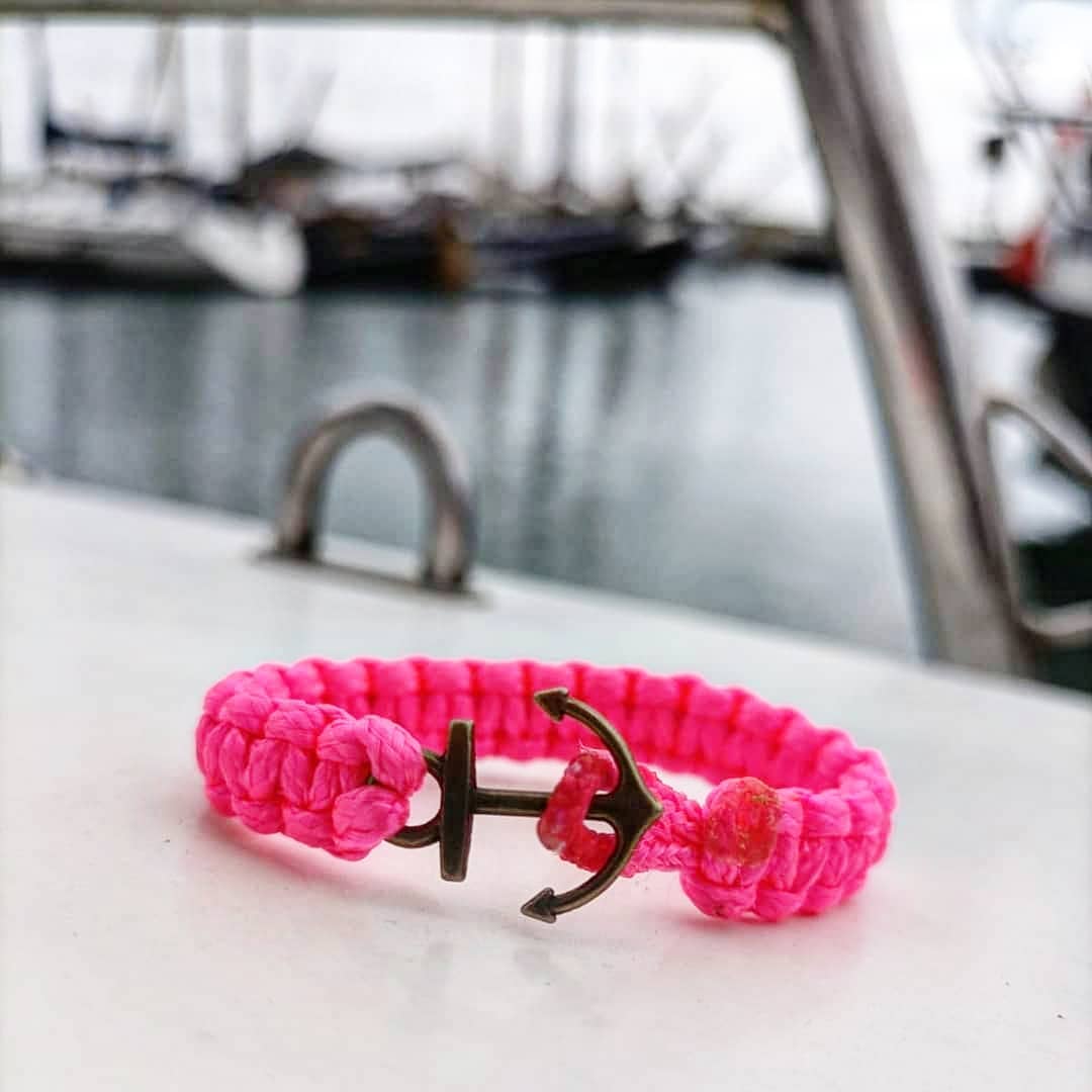 bracelet on a sailboat, flamingo anchor