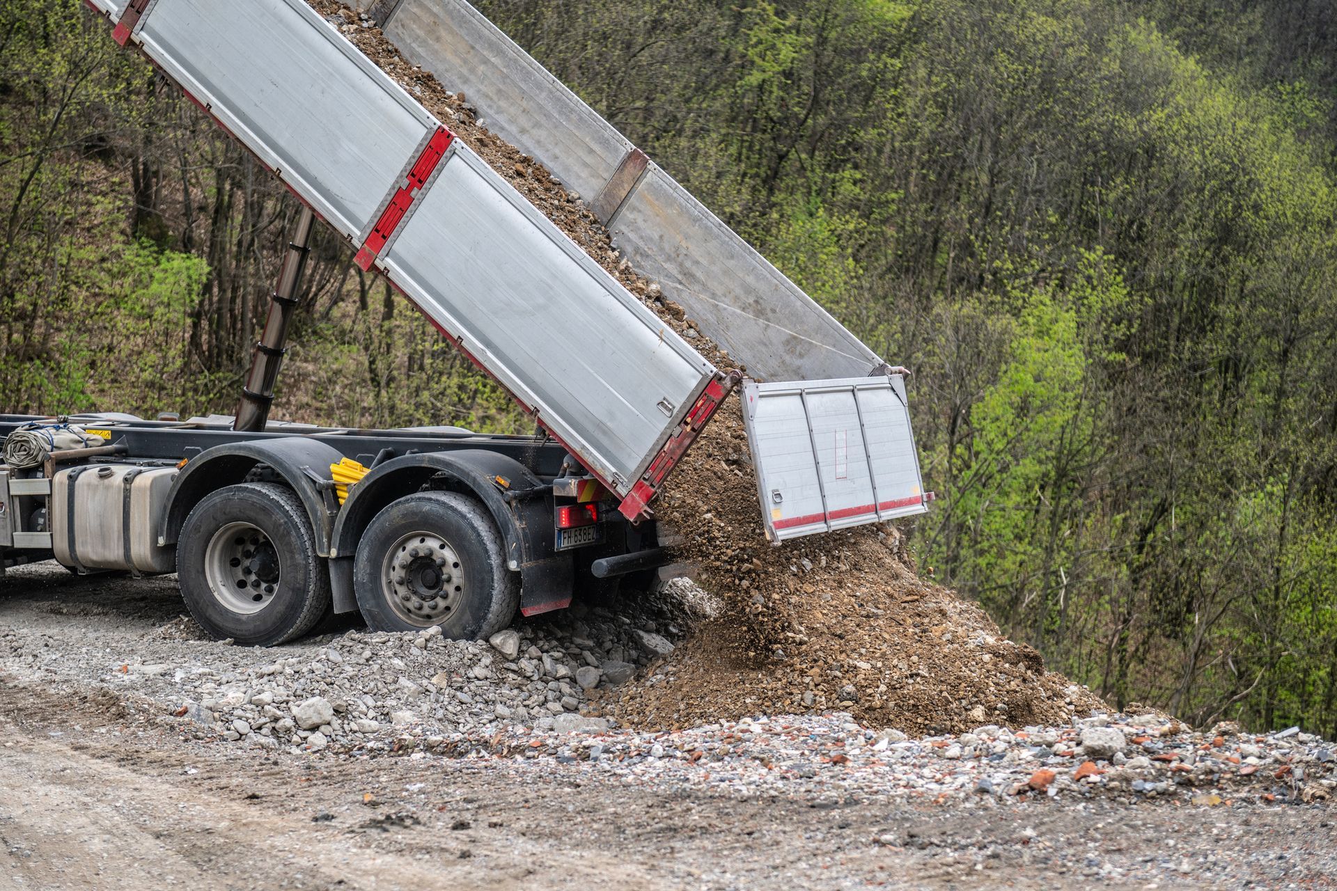 Impresa Re scavi e ritiro terre e rocce da scavo