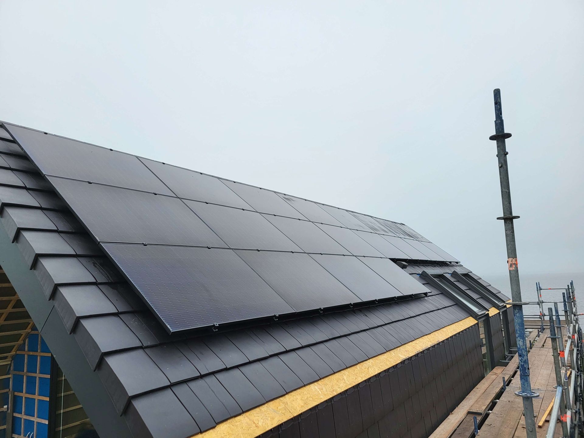 Zonnepanelen schuindak