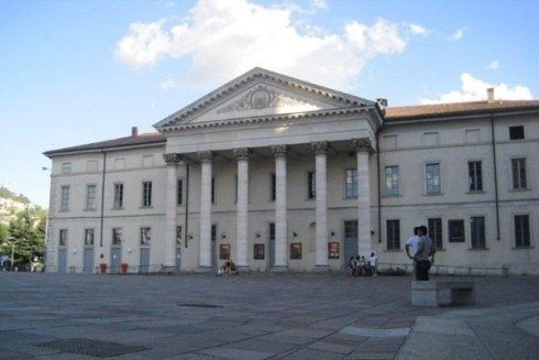 palazzo governativo di como