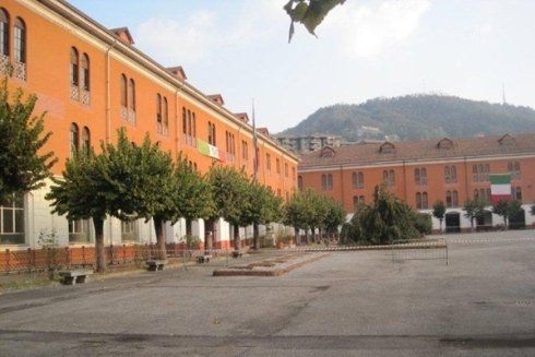 cortile della prefettura di como