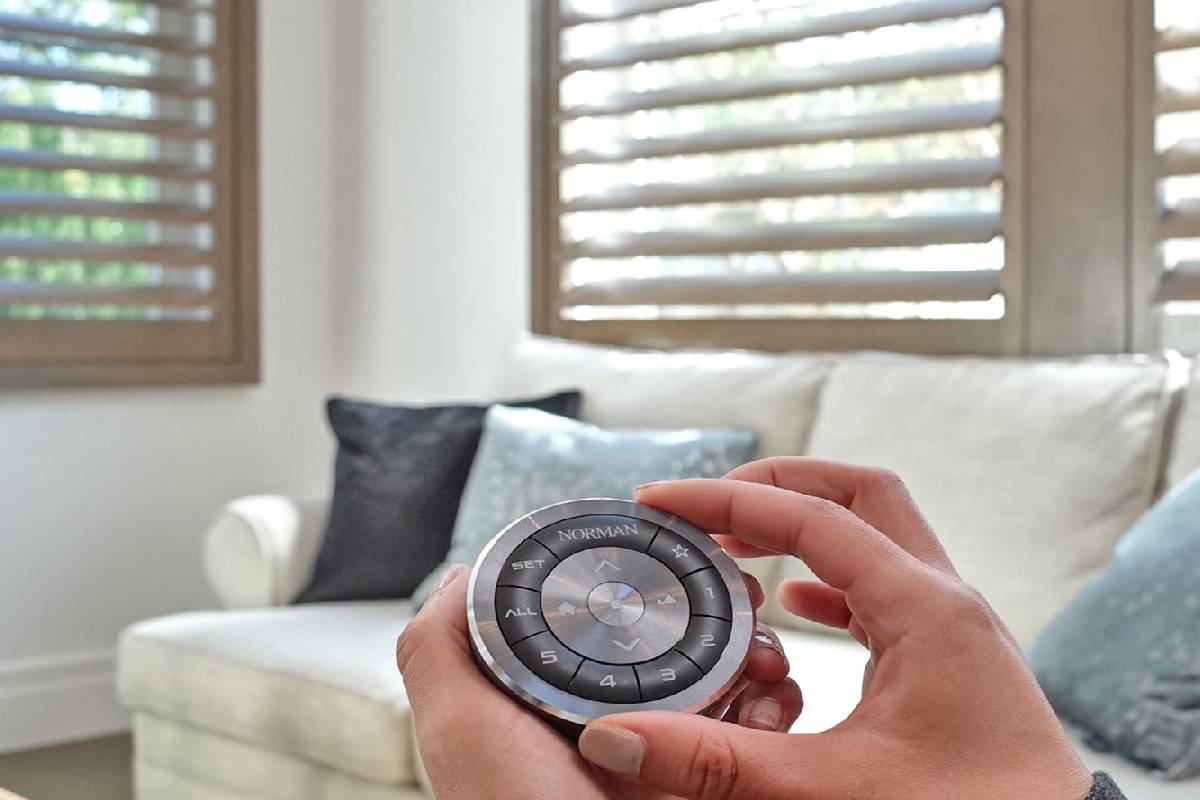 Norman PerfectTilt™ G4 Motorization, motorized shades, electric shades, automatic blinds, smart shades, San Diego, California (CA)