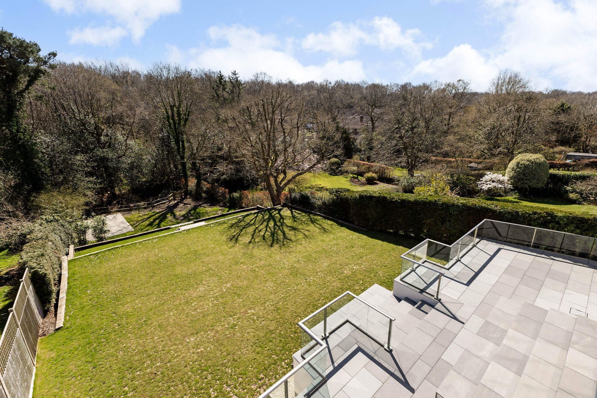 Large rear garden backing onto woodland in the South East