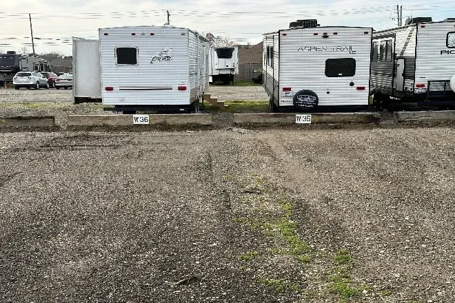 White numbered markers identifying uncovered storage spaces