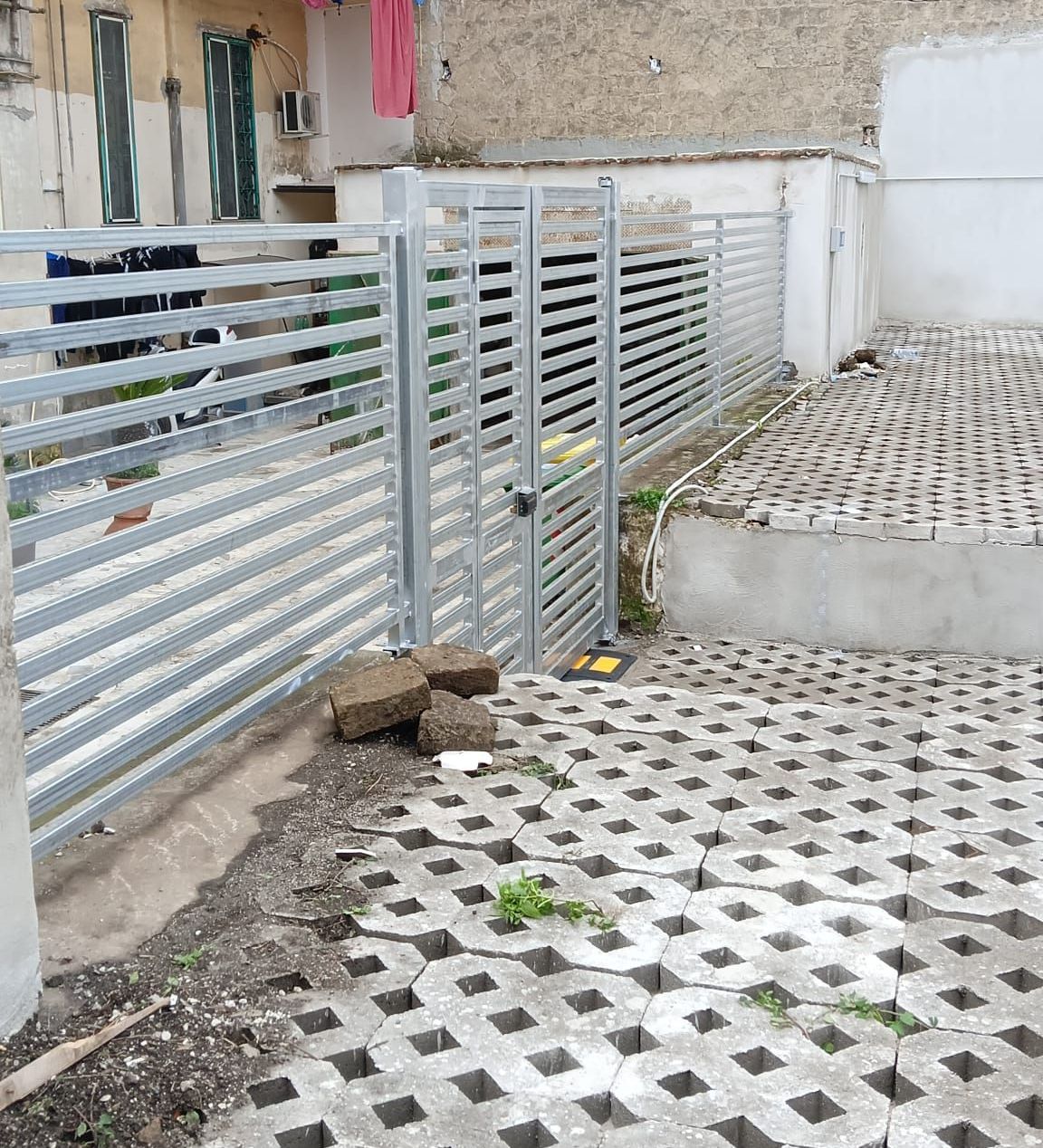 Cancellata in ferro e cancello