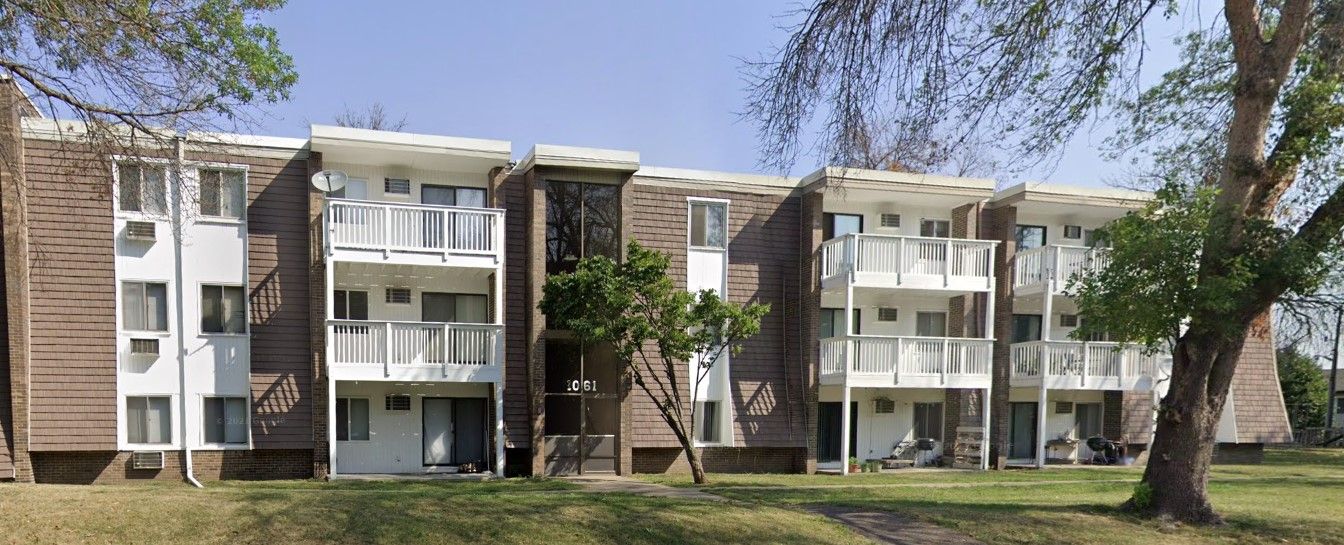 Gervais Lake Apartments Vadnais Heights, MN 1st Select