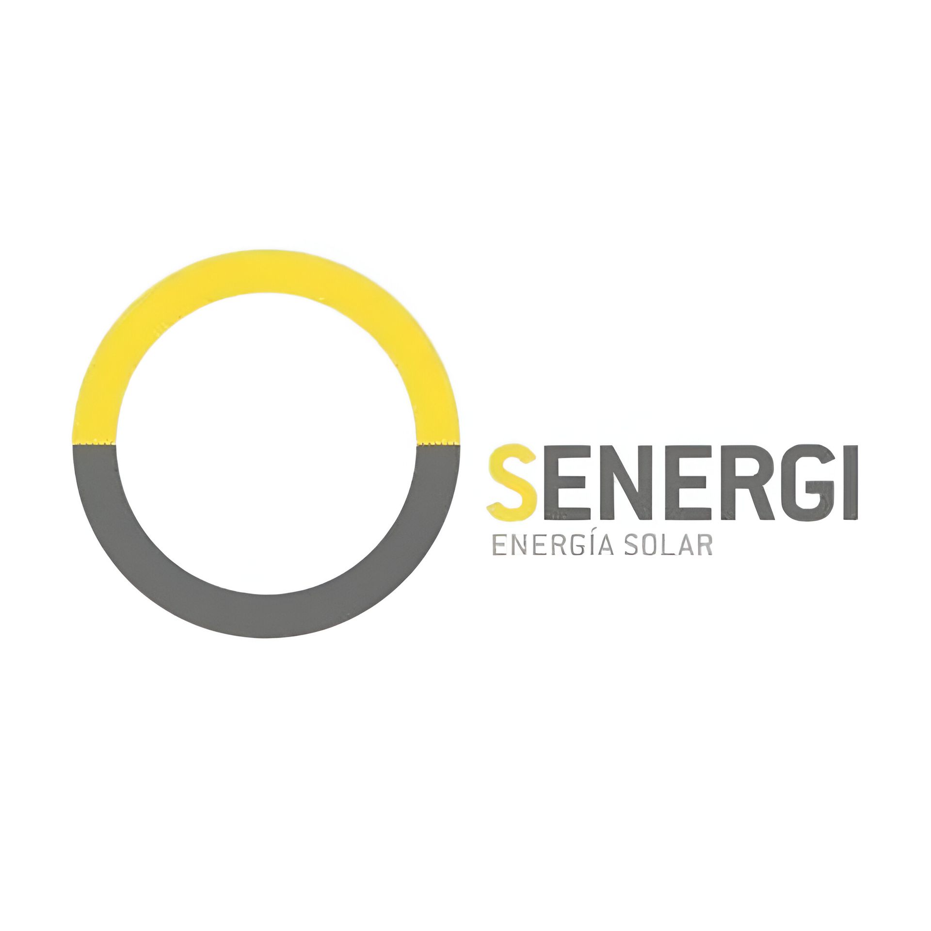 Logotipo de Senergi: un círculo dividido en amarillo y gris con el texto 