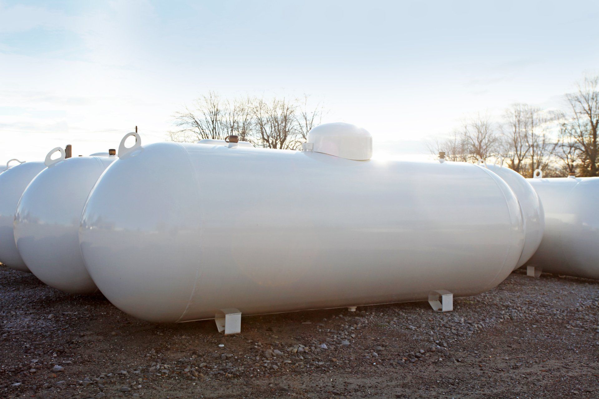 tanks to buy or lease