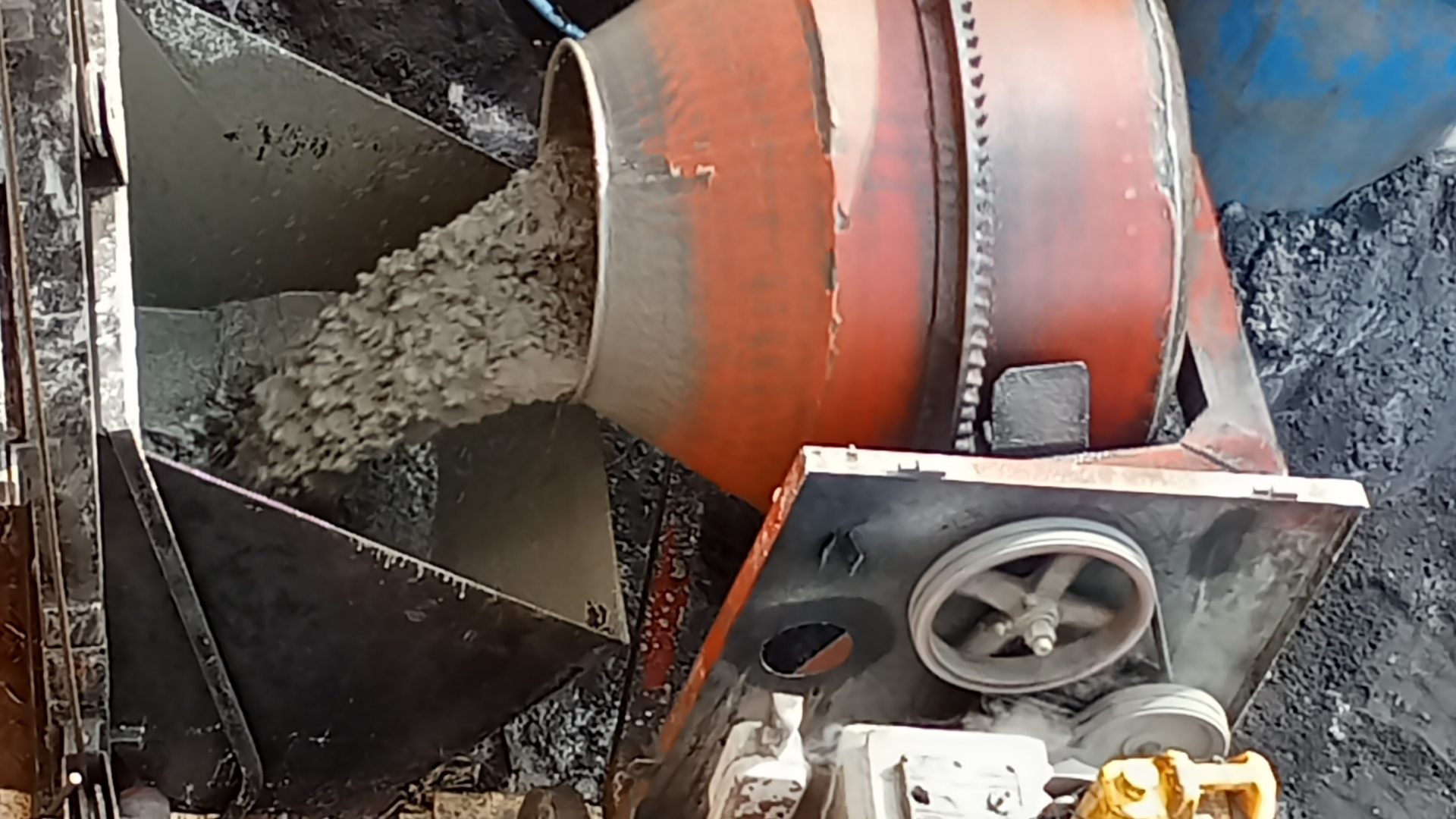 Foundation crack inspection using professional diagnostic equipment