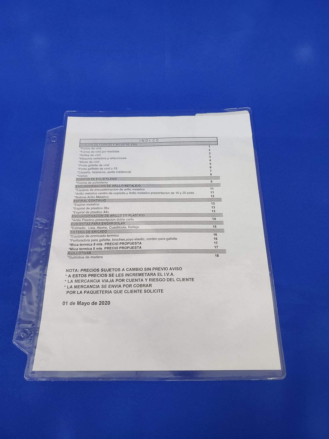 Mica con ceja 3 perforaciones t-carta