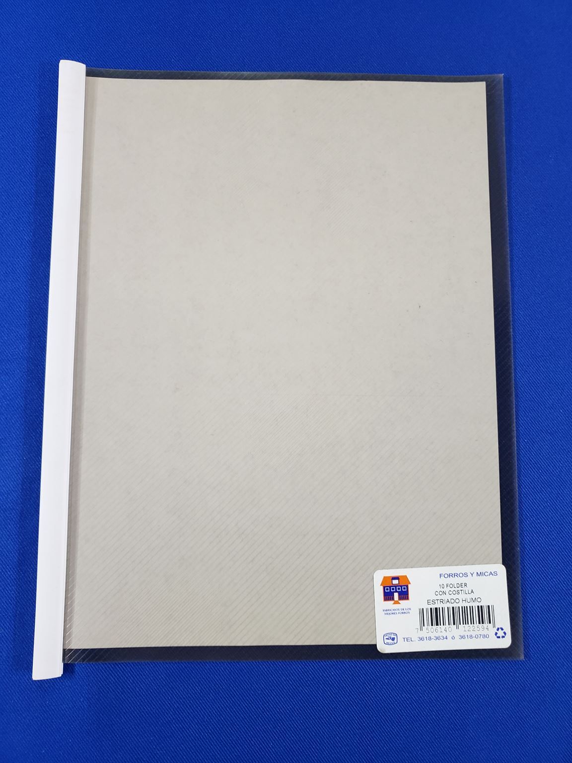 Folder con costilla estriado humo