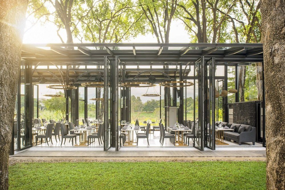 restaurant near ping river chiang mai